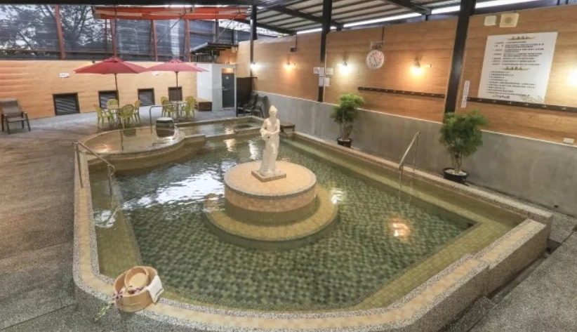 礁溪大眾池24小時全攻略：交通、價格、必備物品與泡湯禮儀一次看