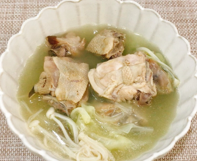 紫蘇梅子雞湯食譜與做法：開胃暖身湯品秘訣