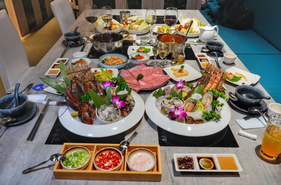 信義區餐廳推薦：約會、聚餐、宵夜怎麼選？13間實吃清單