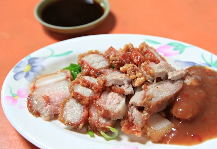 中山堂附近美食