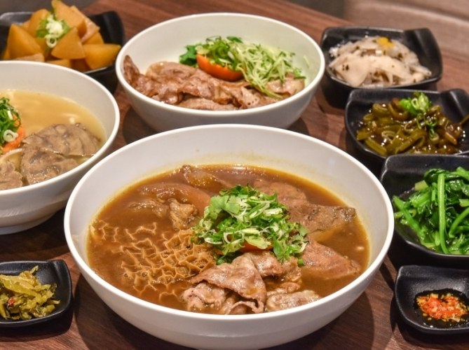 鳳山牛肉麵 鳳山牛肉麵