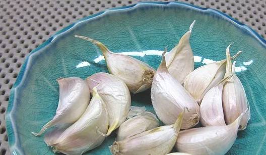 大蒜解酒方法 大蒜解酒方法