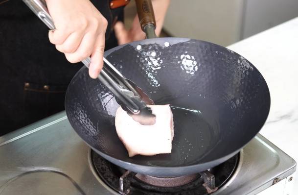 鐵鍋不沾技巧