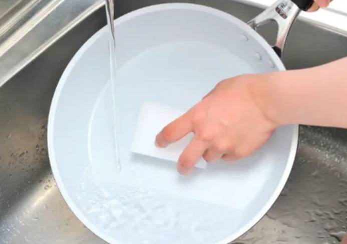 去除不沾鍋油垢