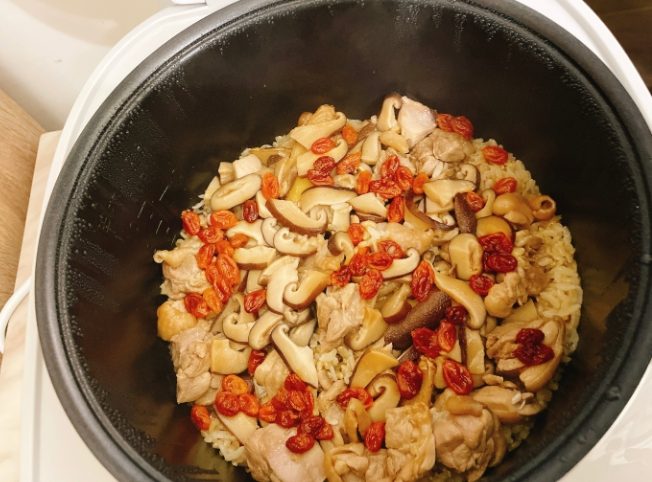 大同電鍋麻油雞飯做法