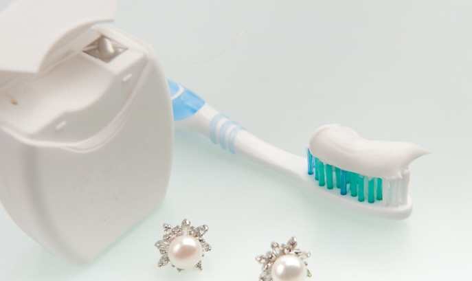 耳環氧化綠色原因