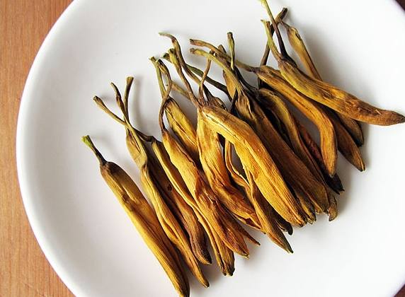 金針花清洗技巧