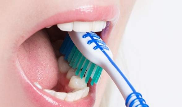 牙齒清潔技巧