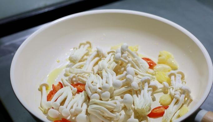 花椰菜炒菇食譜 花椰菜炒菇食譜