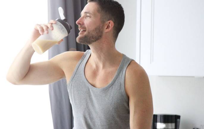 睡前喝乳清蛋白 發胖 睡前喝乳清蛋白 發胖