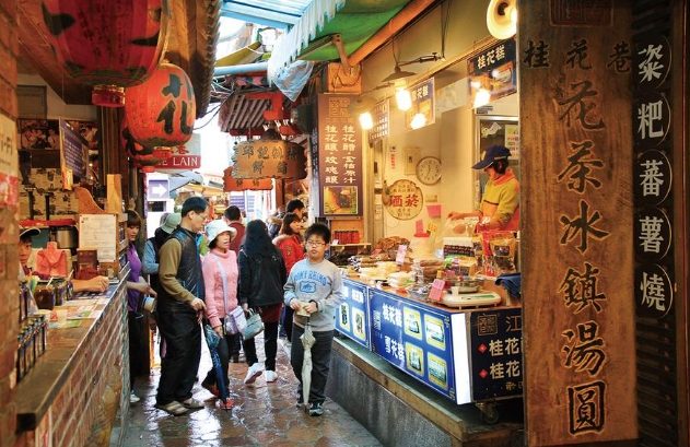 新竹峨眉湖附近景點