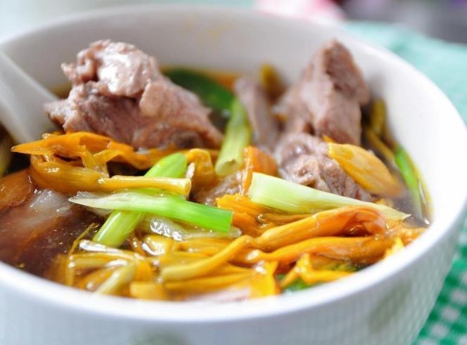 金針排骨湯電鍋做法