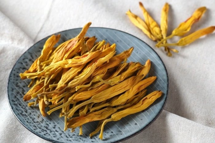 金針花料理做法