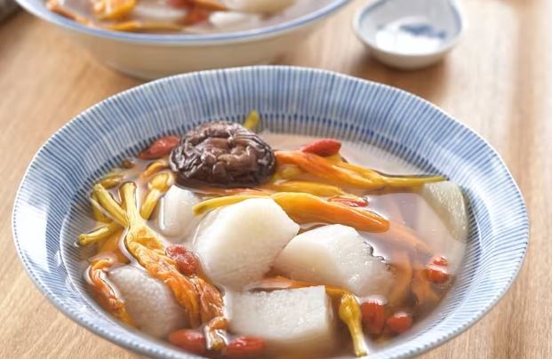 乾燥金針花湯做法