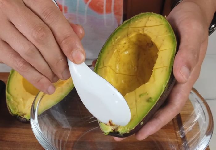 牛油果切法技巧