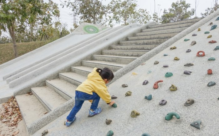 兒童遊樂場設施