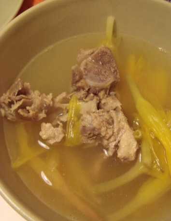 金针菇排骨汤做法