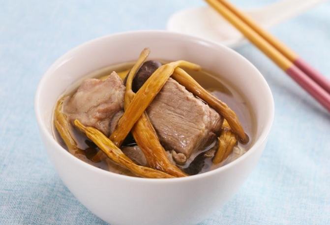 金針排骨湯變酸處理