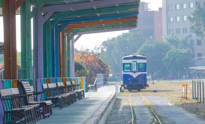 勝利號路線景點