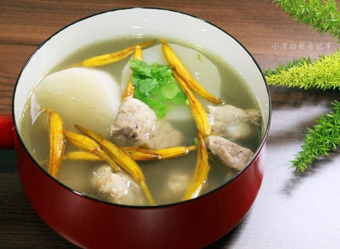 金针菇排骨汤食谱
