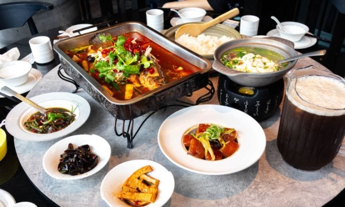 高雄聚餐久坐餐廳