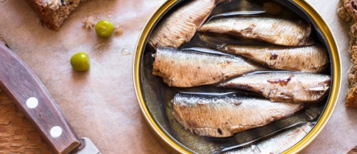 沙甸魚罐頭健康