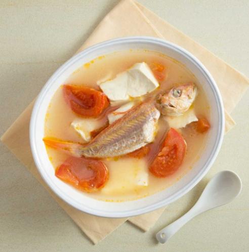 魚湯熱氣 營養