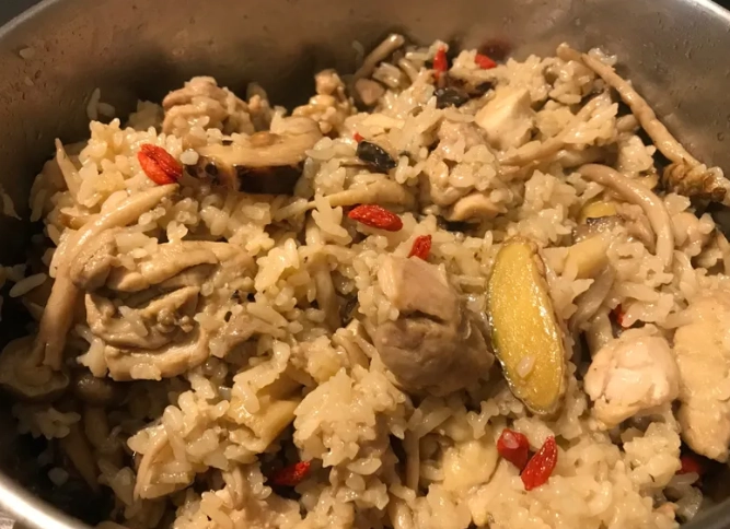 阿基師麻油雞飯食譜