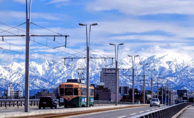 富山交通攻略