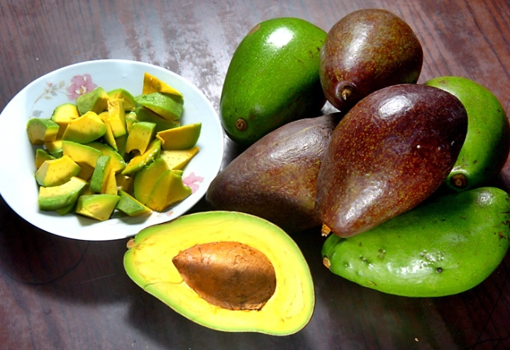 酪梨挑選方法 酪梨挑選方法