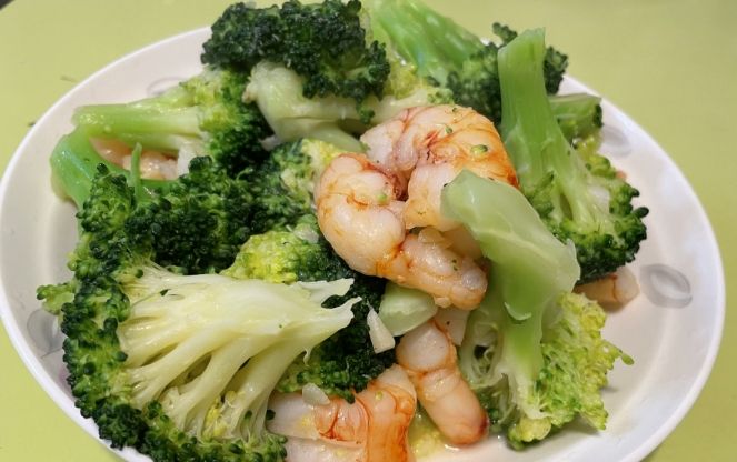 綠花椰菜炒蝦仁做法