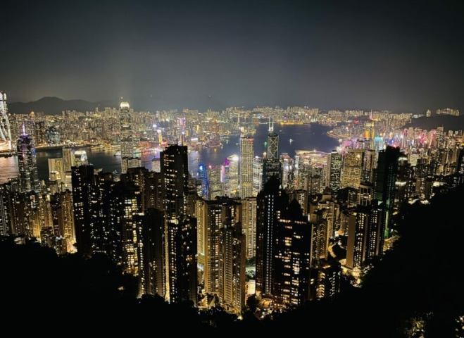 山頂環迴步行徑