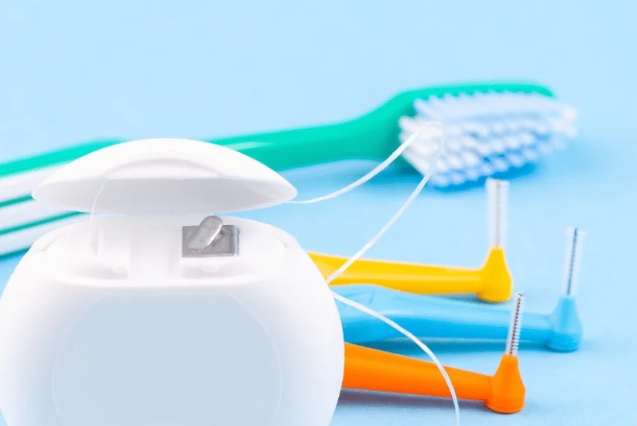 牙線棒使用方法