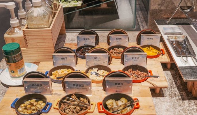 日月潭自助早餐