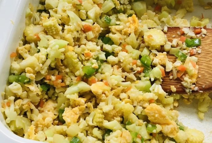 白花椰菜炒蛋食譜