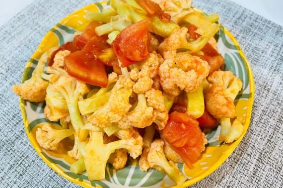 白花椰菜炒番茄 食譜