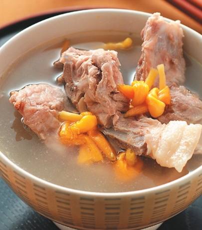 金針排骨湯營養