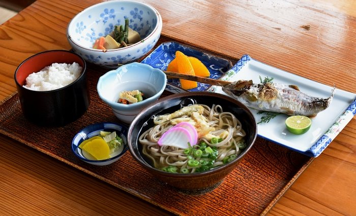 藤蔓橋附近餐廳 藤蔓橋附近餐廳