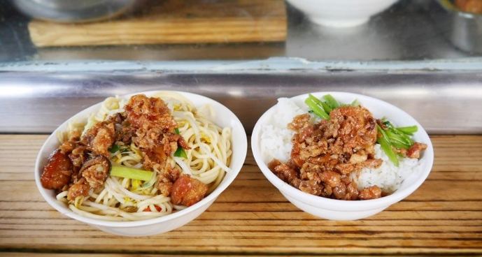 中信美食街美食