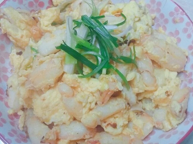 洋蔥蟹管肉炒蛋做法 洋蔥蟹管肉炒蛋做法