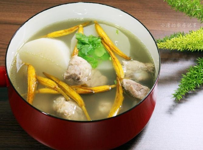 金針排骨湯電鍋做法