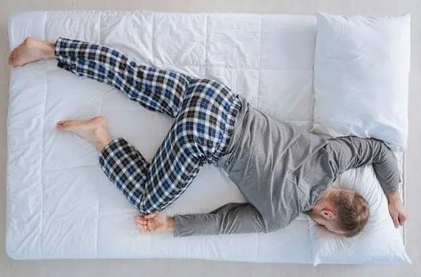 最佳睡眠姿勢 最佳睡眠姿勢