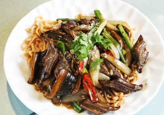 鱔魚意麵食譜