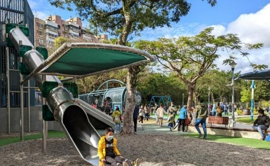 青年公園餐廳推薦