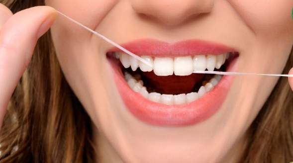 牙线正确用法