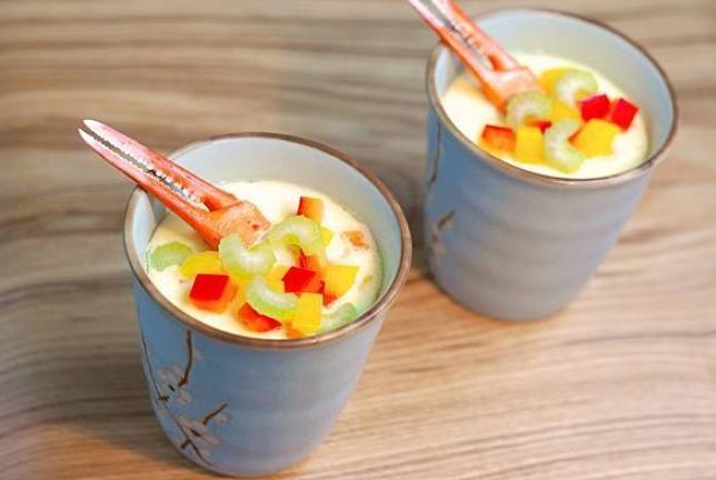 電鍋蒸螃蟹步驟