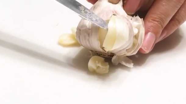 快速剥蒜方法