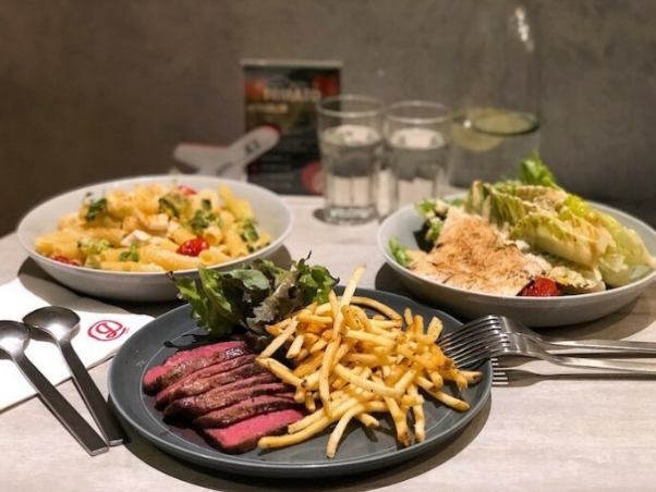 南港展覽館美食