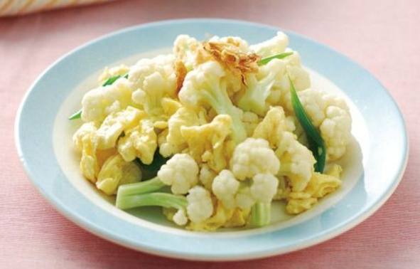 白花椰菜炒蛋食譜