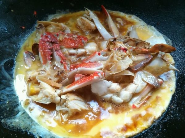 螃蟹炒蛋食譜
